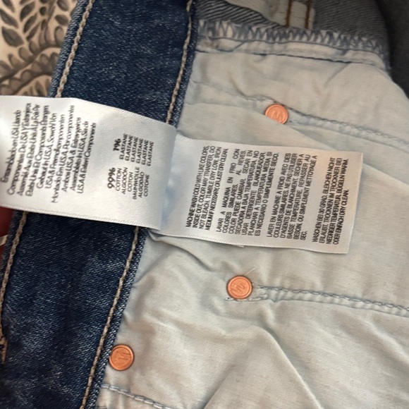 MOTHER Denim Jeans - Picture 9 of 10